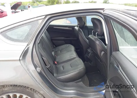 2014 Ford Fusion Titanium z USA, uszkodzony, nr VIN 3FA6P0D98ER360130